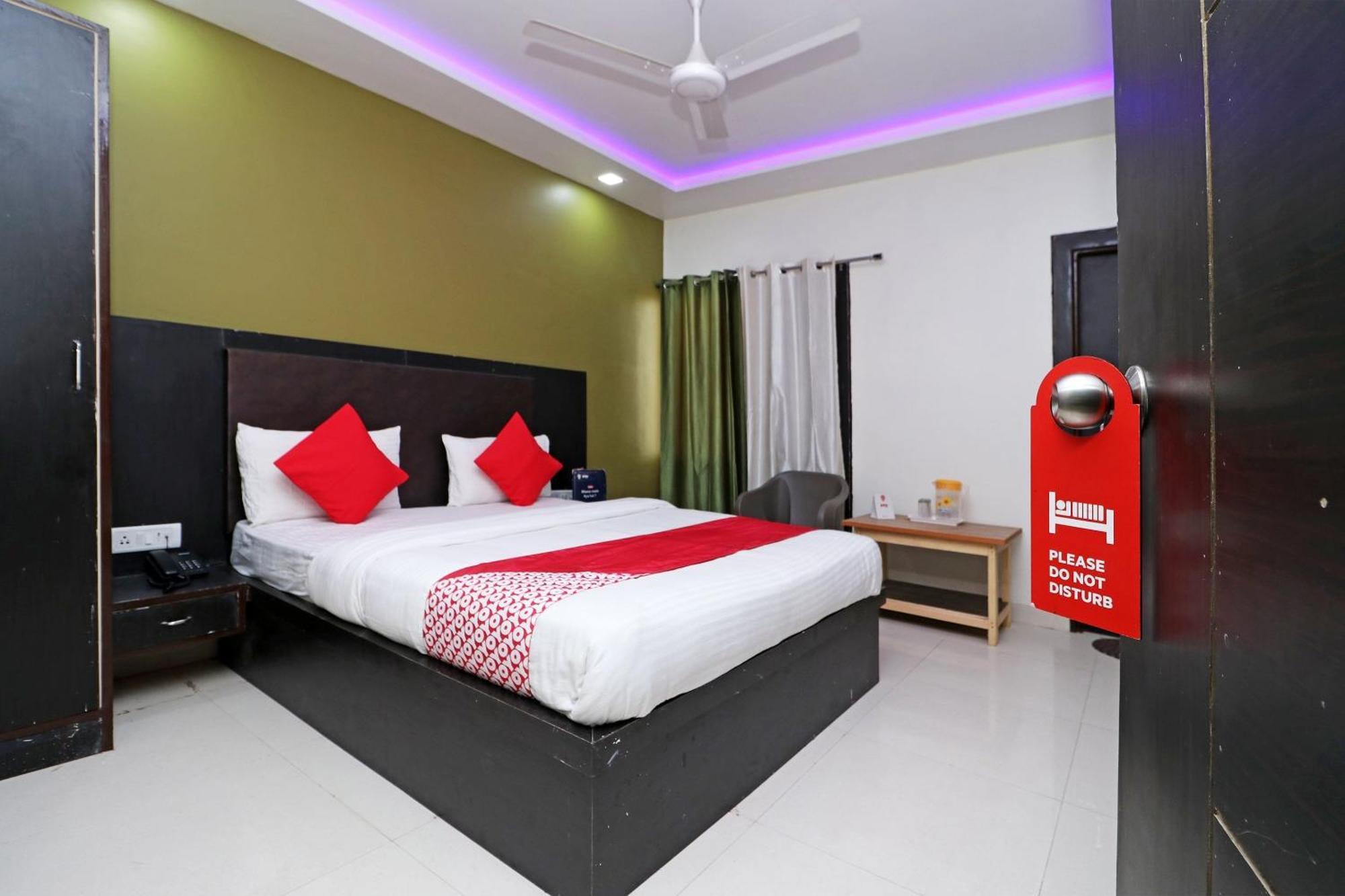 Oyo Hotel The Orient Tree Agra  Zewnętrze zdjęcie